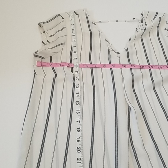 Halogen Striped Short Sleeves Top Medium - Picture 8 of 11
